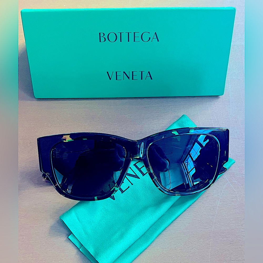 Bottega Veneta - 55MM Square Sunglasses - tortoiseshell
